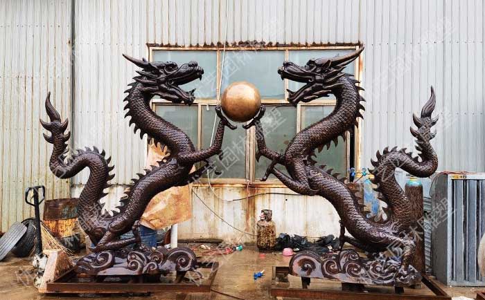 銅龍雕塑